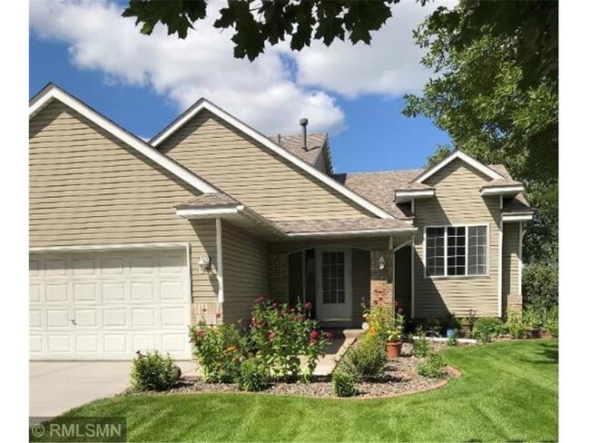 2815 88th Ln NE in Blaine, MN - Building Photo - Building Photo