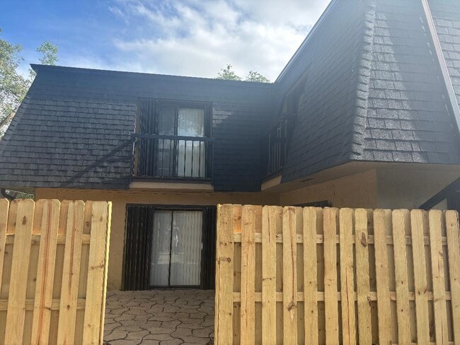 property at 13989 SW 94th Cir Ln