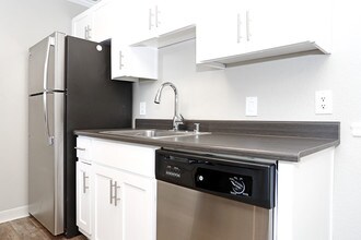 Plum Tree Apartment Homes in Martinez, CA - Building Photo - Building Photo