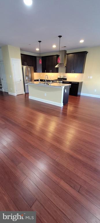 1 N Commerce Square in Trenton, NJ - Building Photo - Building Photo