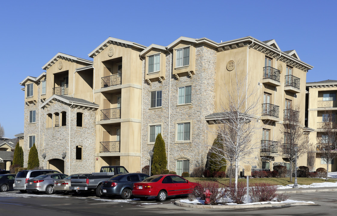 Italian Villages in Orem, UT - Building Photo