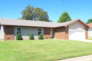 2109 S Todd Ave in Springfield, MO - Building Photo