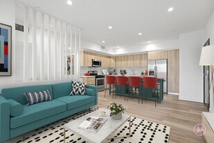 Gordon Fountain in Los Angeles, CA - Building Photo