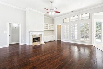 305 Brown Thrasher Loop S in Madisonville, LA - Foto de edificio - Building Photo