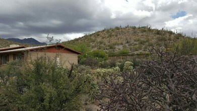 5180 N Kolb Rd in Tucson, AZ - Building Photo - Building Photo