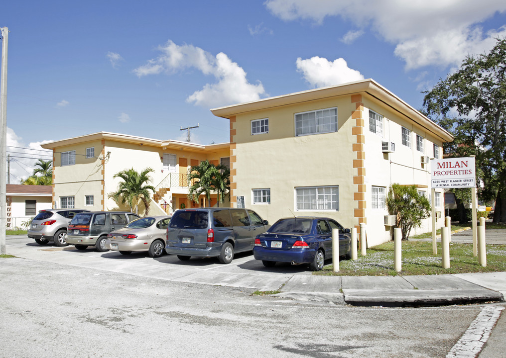 Milan Properties in Miami, FL - Foto de edificio