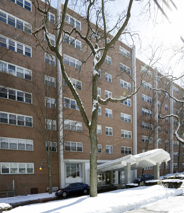 River Plaza in Paterson, NJ - Building Photo