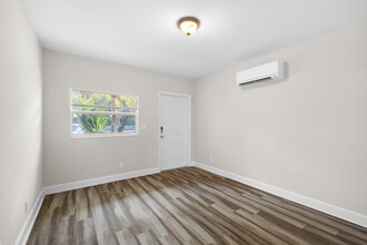 415 50th St in West Palm Beach, FL - Building Photo - Building Photo