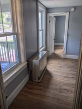 454 Colchester Ave, Unit 2 in Burlington, VT - Foto de edificio - Building Photo