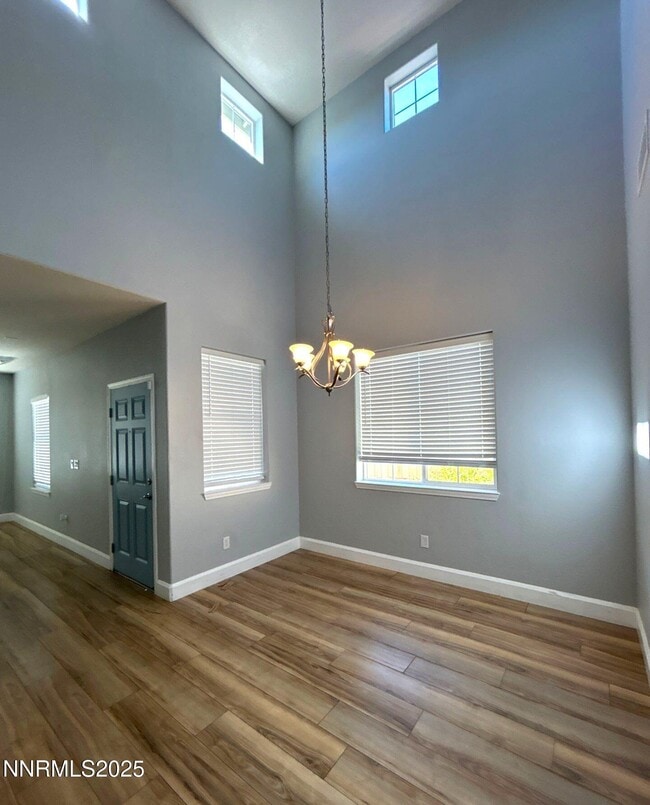 2065 Long Hollow Dr in Reno, NV - Building Photo - Building Photo