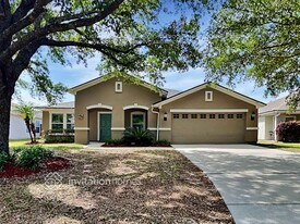 650 MacKenzie Cir in St. Augustine, FL - Building Photo