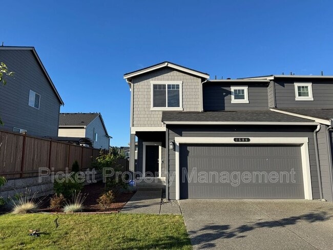 property at 6500 Hornet Cir NE