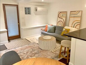 1731 Church St NW, Unit #B in Washington, DC - Building Photo - Building Photo