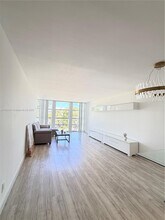 2000 Atlantic Shores Blvd in Hallandale Beach, FL - Building Photo - Building Photo