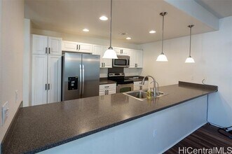 520 Kunehi St in Kapolei, HI - Building Photo - Building Photo