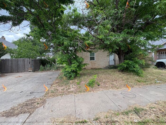 808 S Adams St in Amarillo, TX - Building Photo