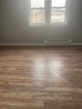 375 S 10th St, Unit 3 in Newark, NJ - Building Photo - Building Photo