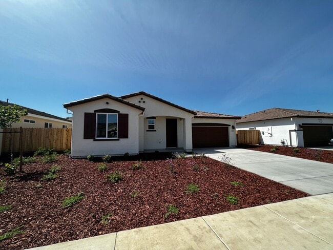 property at 2035 Greenbriar Dr