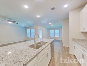 13507 Emerson Wy in Saint Hedwig, TX - Building Photo - Building Photo