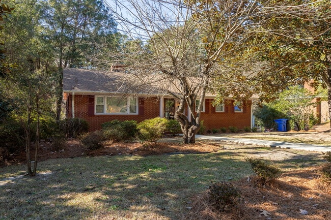 property at 2523 Mirror Lake Dr