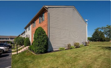 200 Nicole Way in Reading, PA - Building Photo - Building Photo