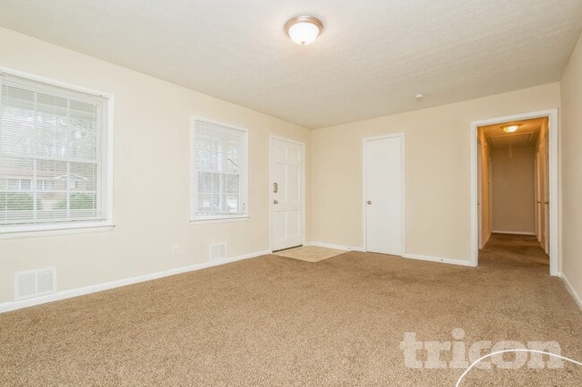 3842 Wesley Dr in Lithia Springs, GA - Foto de edificio - Building Photo