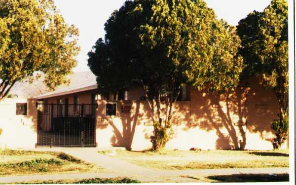 1804-08 10 14 W. Carol Ave in Phoenix, AZ - Foto de edificio