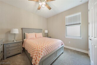 667 Parkshore Lk Ave in Cape Coral, FL - Building Photo - Building Photo