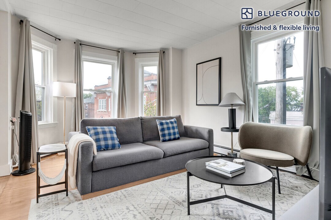 4 Sherman St in Cambridge, MA - Building Photo