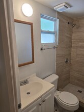 3212 E Henry Ave in Tampa, FL - Building Photo - Building Photo