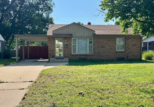 property at 1844 S Drollinger Rd