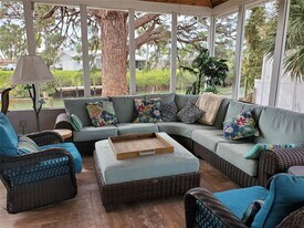 227 Lychee Rd in Nokomis, FL - Building Photo