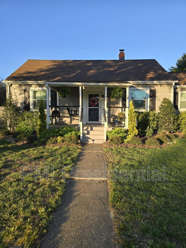 property at 7346 Edgeworth Rd