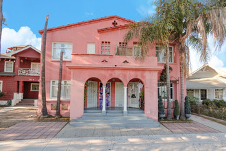 920 N Park Cir in Long Beach, CA - Building Photo - Primary Photo