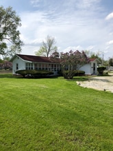 125 E Park St in Gilman, IL - Building Photo - Building Photo