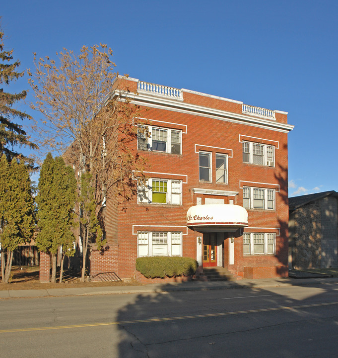 1501 W Yakima Ave in Yakima, WA - Building Photo