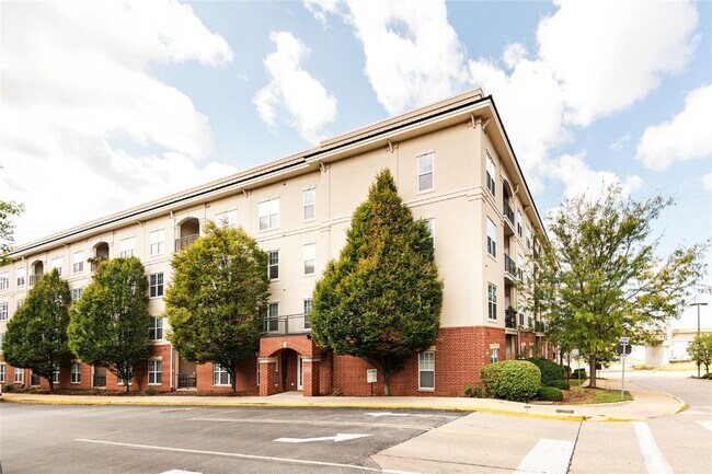 1270 Strassner Dr in Brentwood, MO - Building Photo - Building Photo