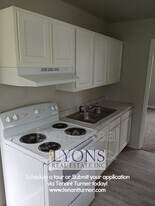 1706 Clover Dr in Valdosta, GA - Building Photo