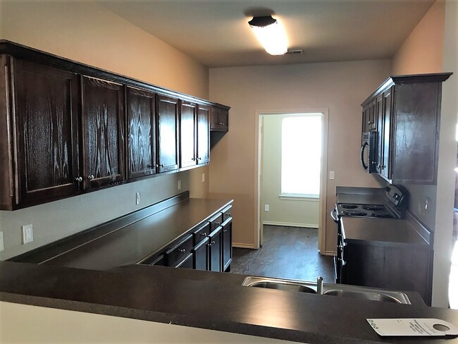 4215 Castlegate Dr, Unit 4215