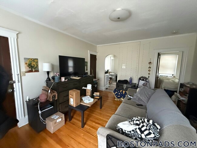 349 Pleasant St in Malden, MA - Building Photo - Building Photo