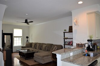 1728 Lantern Mews in Baltimore, MD - Foto de edificio - Building Photo