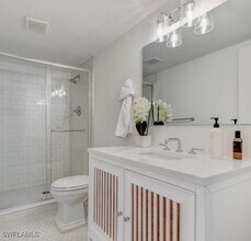 7 Rivard Rd in Naples, FL - Foto de edificio - Building Photo
