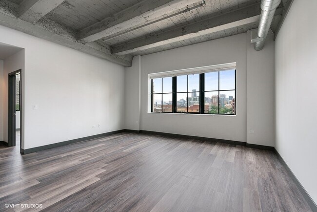 2101 S Wabash Ave in Chicago, IL - Building Photo - Building Photo