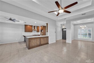 5100 N E St in McAllen, TX - Building Photo - Building Photo
