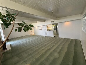 19964 Nowata Rd in Apple Valley, CA - Building Photo - Building Photo