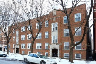 1825-1839 W Foster Ave in Chicago, IL - Building Photo - Building Photo