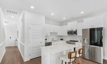 5794 Ogeechee Rd in Savannah, GA - Building Photo - Building Photo