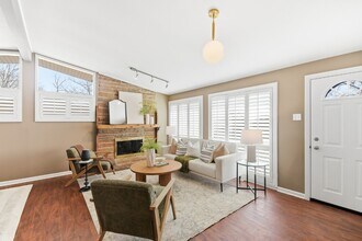 1001 Coffey Ct in St. Louis, MO - Building Photo - Building Photo