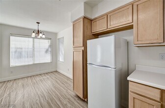 3115 Casey Dr in Las Vegas, NV - Foto de edificio - Building Photo