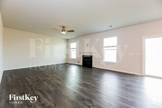 569 Hillpark Ln in Greer, SC - Building Photo - Building Photo